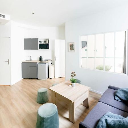 Green Apartment Near Montmartre And Opera Paris Ngoại thất bức ảnh