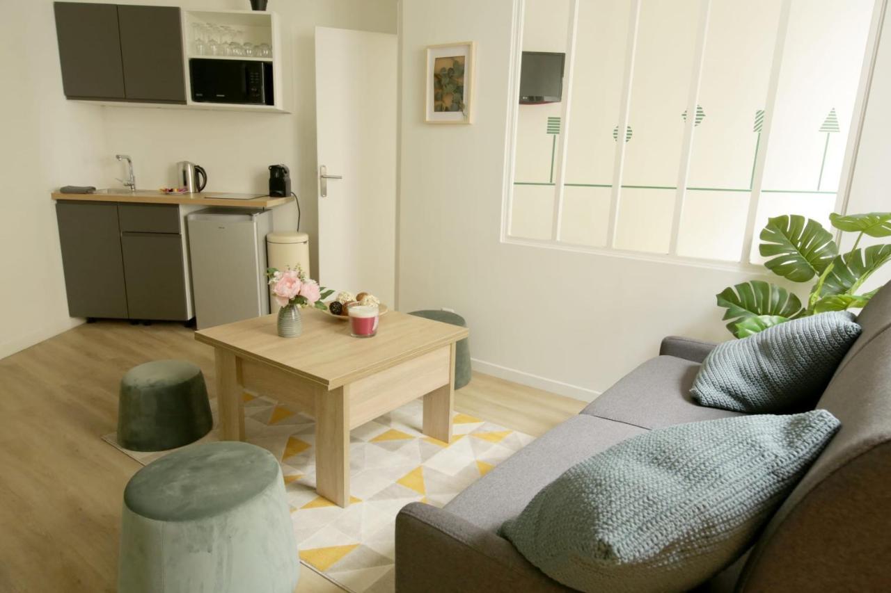 Green Apartment Near Montmartre And Opera Paris Ngoại thất bức ảnh